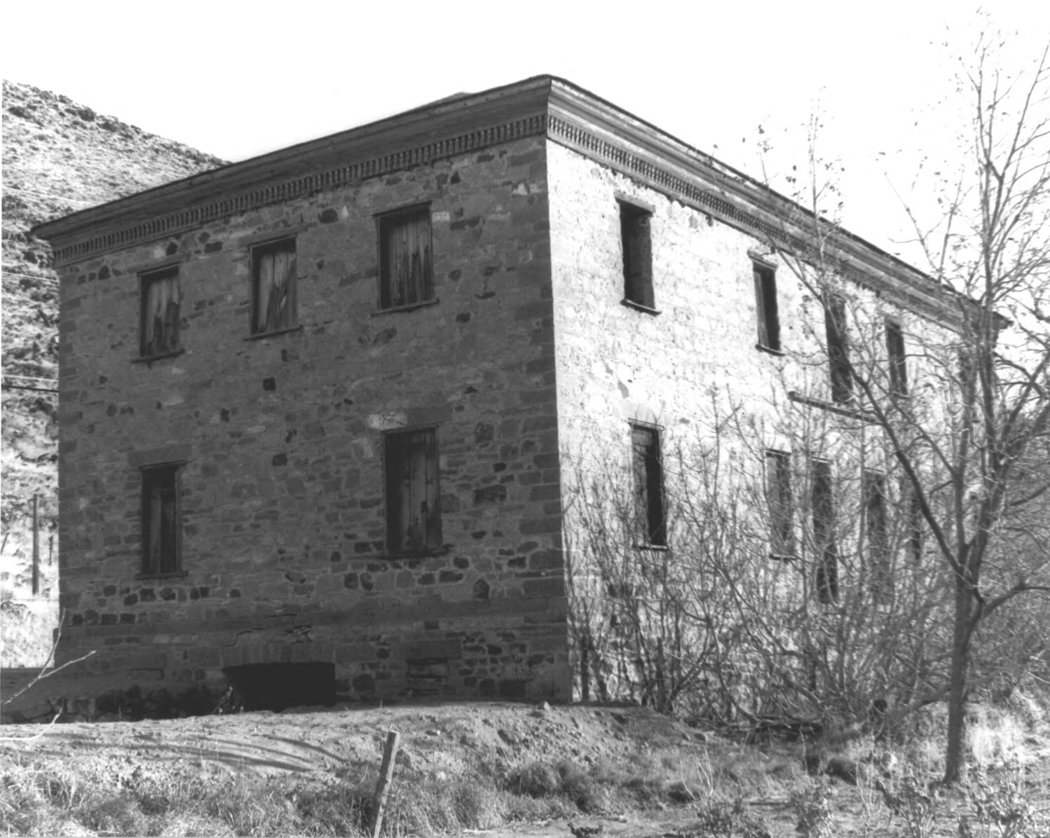 Naegle Winery