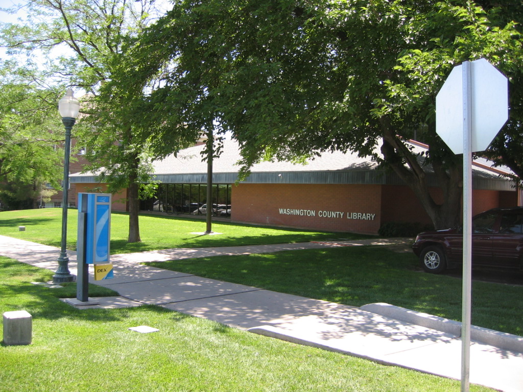 WCHS-00133 Front of the old Washington County Library