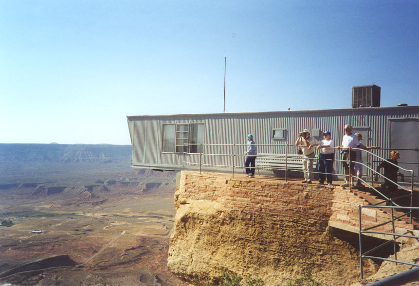 Break room trailer on the cliff edge
