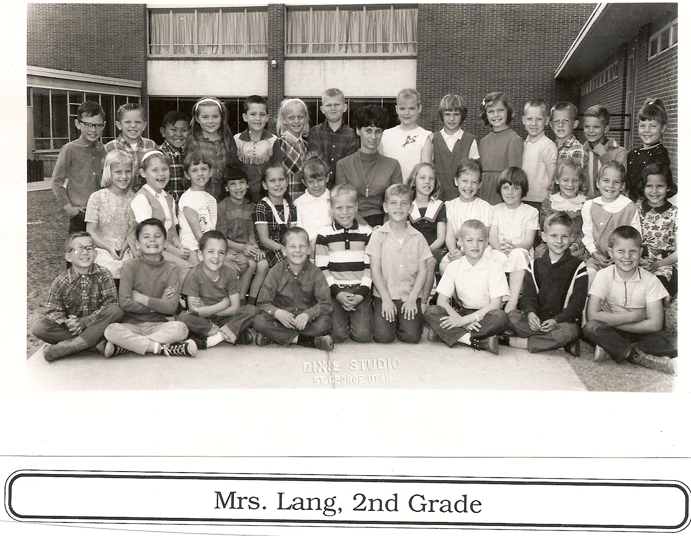 WCHS-00275 Mrs. Carma Lang's 1959-1960 Second Grade Class