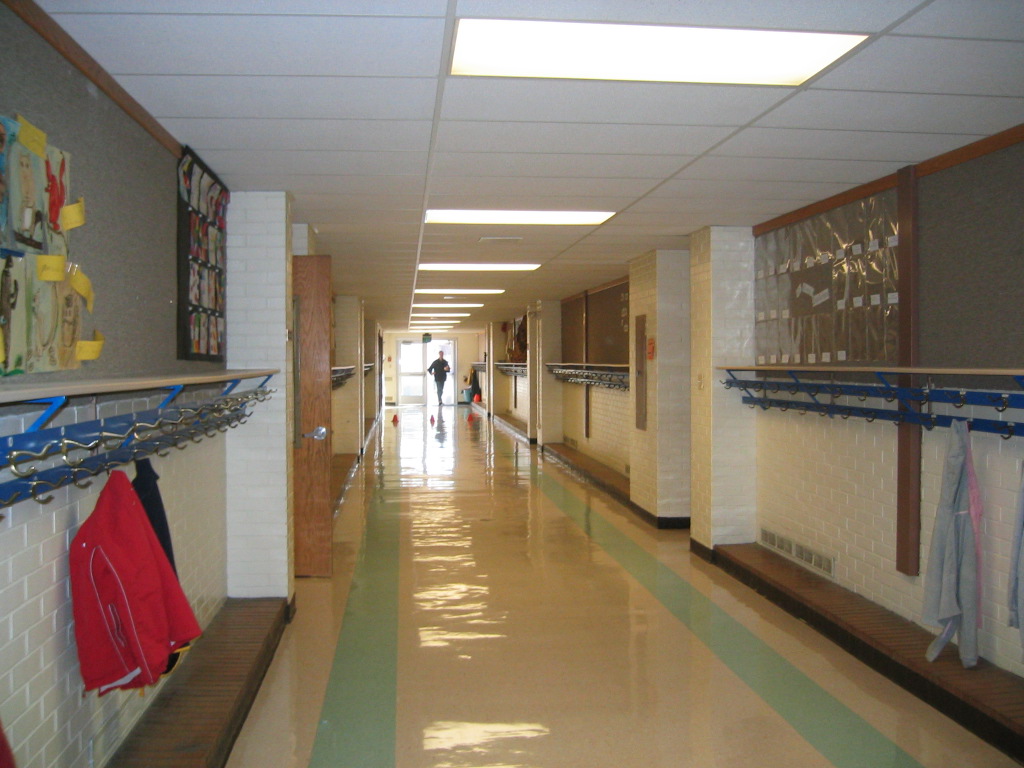 WCHS-00321 Main hallway at West Elementary School