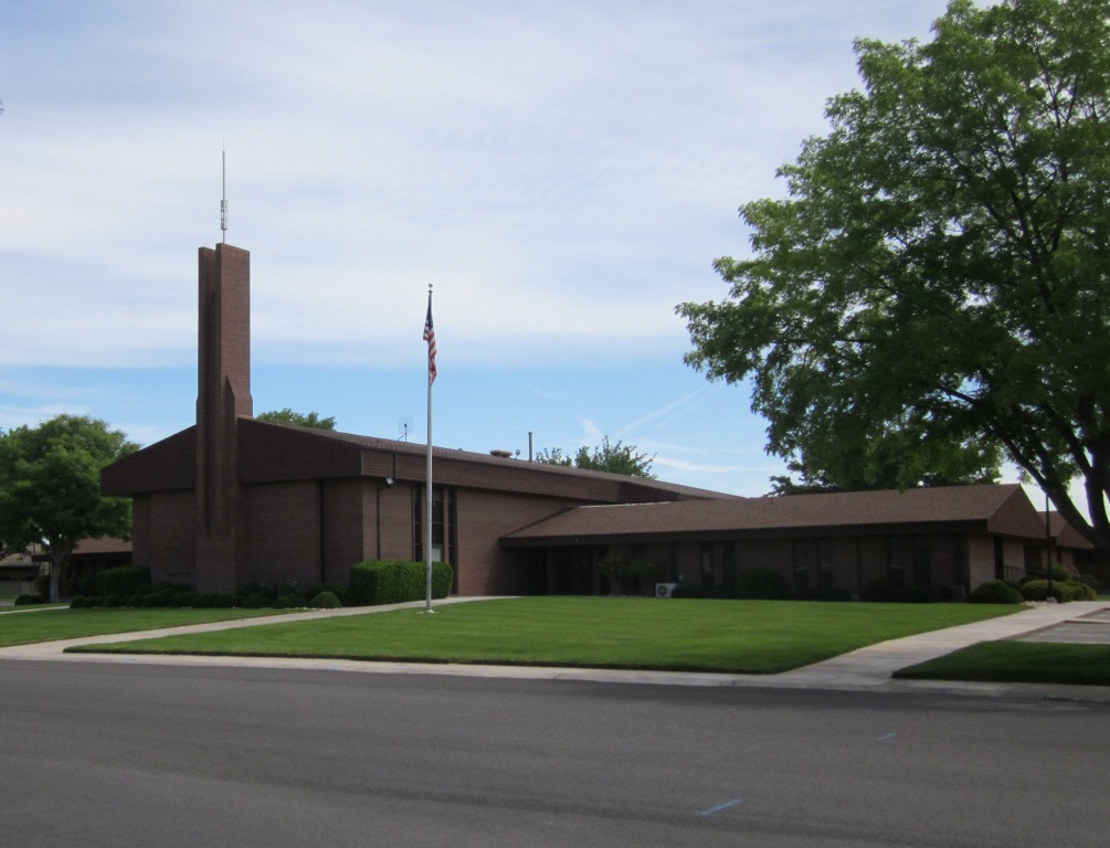 Manzanita Chapel in Bloomington