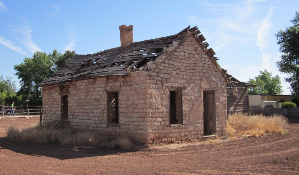 Ern Larson House