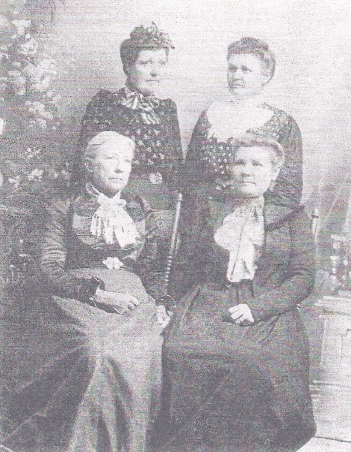 Gustava Lundstrom Capson and her three daughters