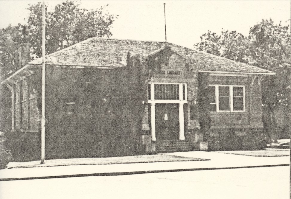 Front of the St. George City Library